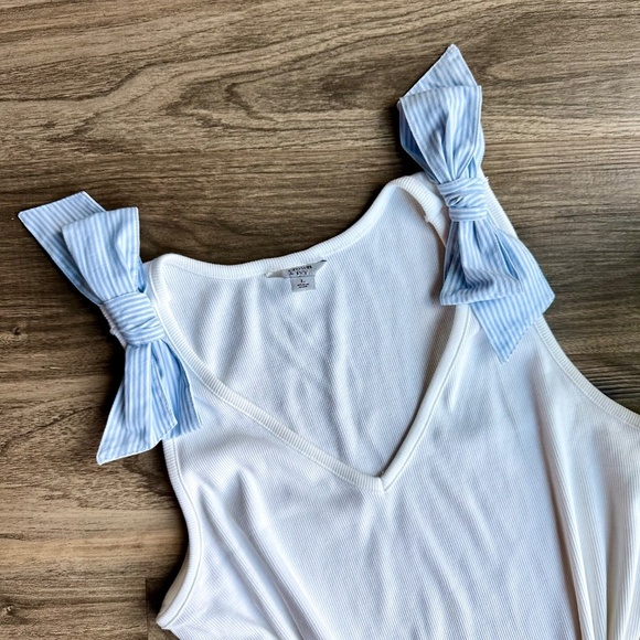 Crown & ivy White Ribbed Tank Top with Blue Bow-Tie Straps at Shoulders Size L - Picture 4 of 11